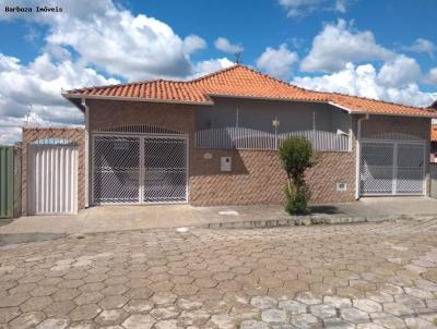 Casa para Venda, em São Lourenço, bairro Jardim das Acacias, 4 dormitórios, 2 banheiros, 2 suítes