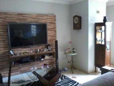 Casa para Venda, em So Loureno, bairro Carioca, 4 dormitrios, 3 banheiros, 1 sute, 3 vagas