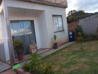 Casa para Venda, em Carmo de Minas, bairro Jardim America, 2 dormitrios, 1 banheiro, 3 vagas