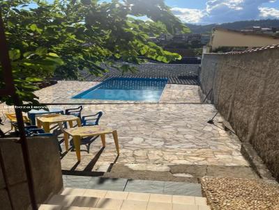 Casa para Venda, em S�o Louren�o, bairro Santa Terezinha, 5 dormit�rios, 2 banheiros, 1 su�te, 6 vagas